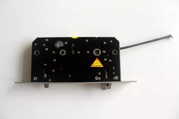 VOC智能鎖測評，告訴你智能推拉鎖到底哪家強