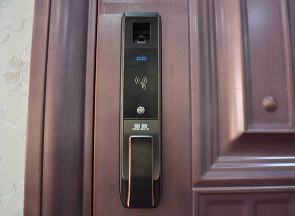 拍下巴菲特午餐的錢,能買多少智能鎖?你可能會驚掉下巴 拍下巴菲特午餐的錢,能買多少智能鎖?你可能會驚掉下巴