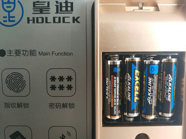 指紋鎖的電池能不能混用?需不需要備份電池? 指紋鎖的電池能不能混用?需不需要備份電池?
