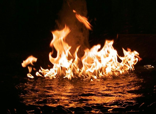 水深火熱的智能門鎖市場,如何在同質(zhì)化中穩(wěn)住陣腳? 水深火熱的智能門鎖市場,如何在同質(zhì)化中穩(wěn)住陣腳?