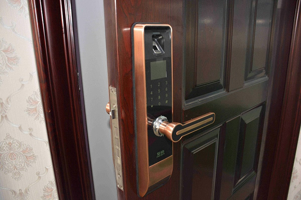 智能門鎖加盟該怎么選擇廠商？五年老經銷說了這三點