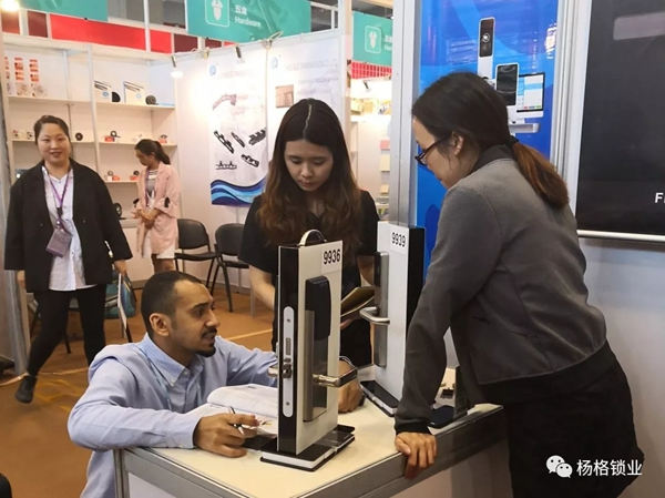 楊格鎖業在2019年第125屆廣交會上C位出道 楊格鎖業在2019年第125屆廣交會上C位出道