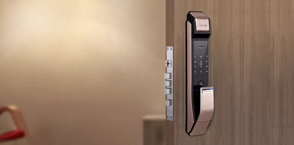 科裕X8鈦合金指紋鎖到底有什么不一樣？