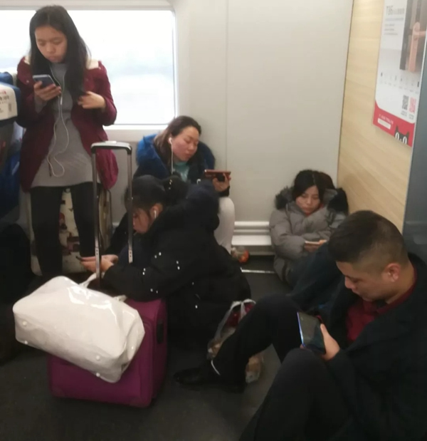 德施曼小嘀云智能鎖“德施曼號”高鐵陪你一路回家