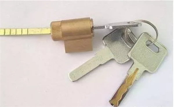 吉中吉智能鎖：智能鎖C級鎖芯58%造假？智能鎖不防黑盒子？