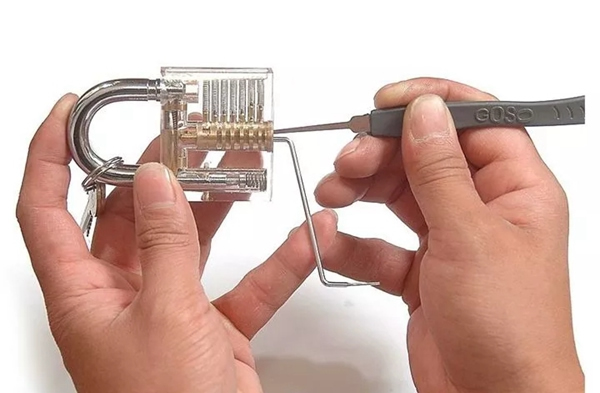 三星智能鎖多種開(kāi)鎖方式,安全省心 三星智能鎖多種開(kāi)鎖方式,安全省心