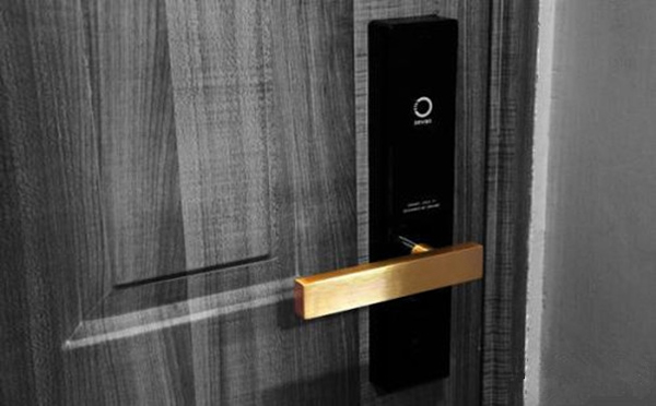 智能鎖經(jīng)銷商大調(diào)查|靈靈狗智能鎖參選智能鎖十大品牌 智能鎖經(jīng)銷商大調(diào)查|靈靈狗智能鎖參選智能鎖十大品牌