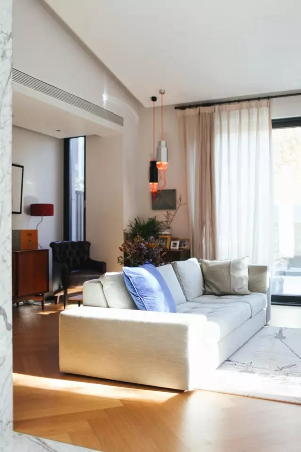 紐維爾智能鎖告訴你只要努力，演員也能做家居設(shè)計(jì)