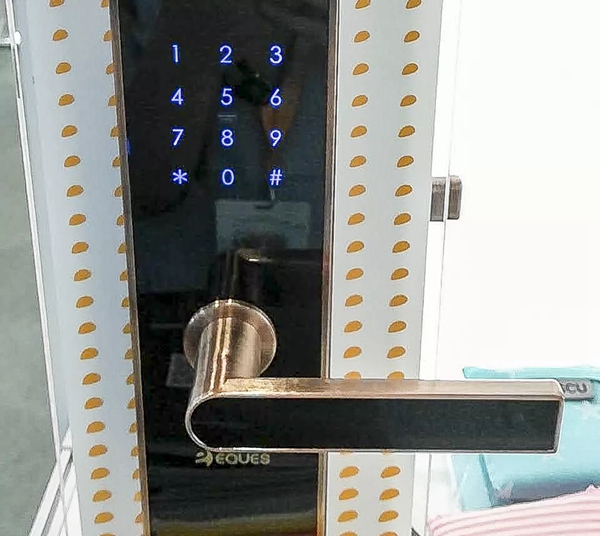 移康智能瑣AI防護科技在2018年中國工博會全新亮相！