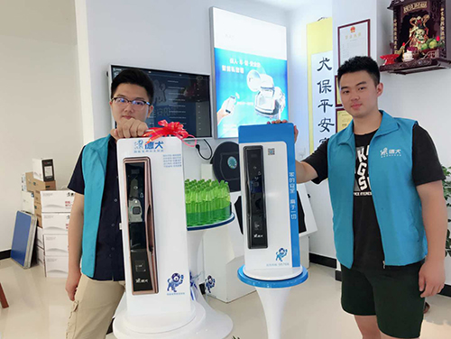 德犬體驗店成功案例:年輕人創業選擇比努力更重要! 德犬體驗店成功案例:年輕人創業選擇比努力更重要!