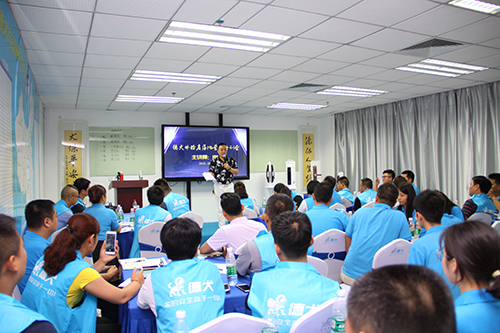 德犬呈現(xiàn)智能門鎖加盟盛況 火爆加盟秘訣大起底 德犬呈現(xiàn)智能門鎖加盟盛況 火爆加盟秘訣大起底