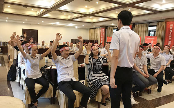 決戰:成都王力智能鎖聯動大促誓師大會隆重召開 決戰:成都王力智能鎖聯動大促誓師大會隆重召開