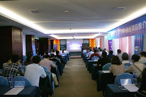 德犬發(fā)布多款新品智能鎖，人臉掌紋智能鎖堪稱黑科技