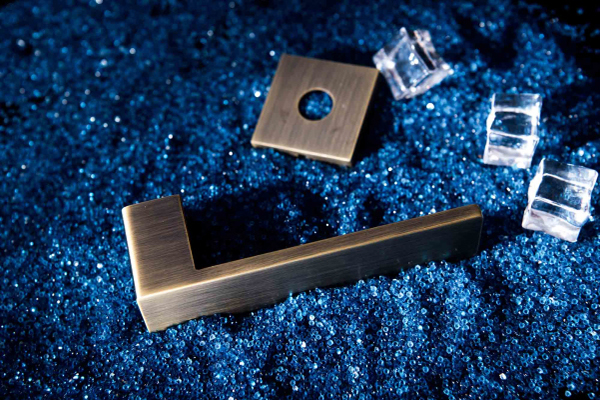 參加建博會的雅麗斯有多可怕，你一定不知道！