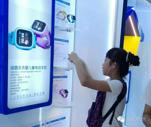 開學(xué)在即，你該給孩子買個德犬護(hù)脊減負(fù)健康書包了