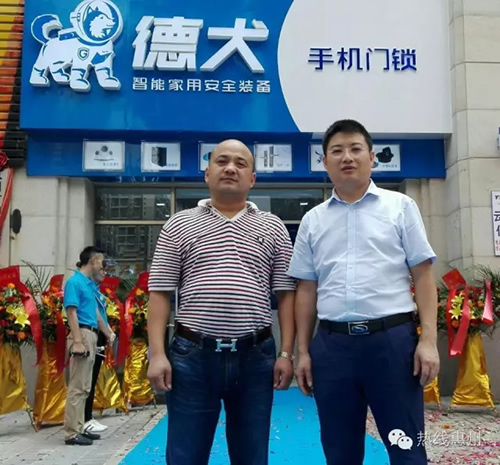 開學(xué)在即，你該給孩子買個德犬護(hù)脊減負(fù)健康書包了