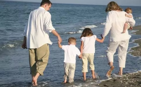 國(guó)慶親子長(zhǎng)途游攻略，諾盾未來星兒童電話手表必不可少