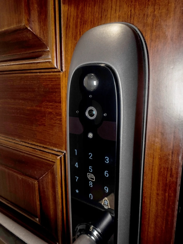 螢石智能家居:智能鎖、監控、門鈴三合一的可視門鎖體驗