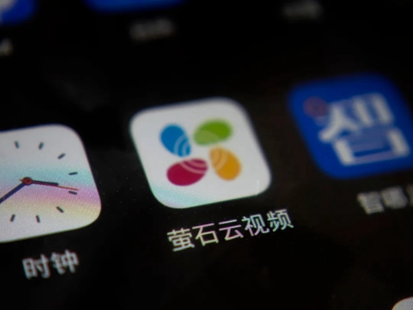 螢石智能家居:智能鎖、監控、門鈴三合一的可視門鎖體驗