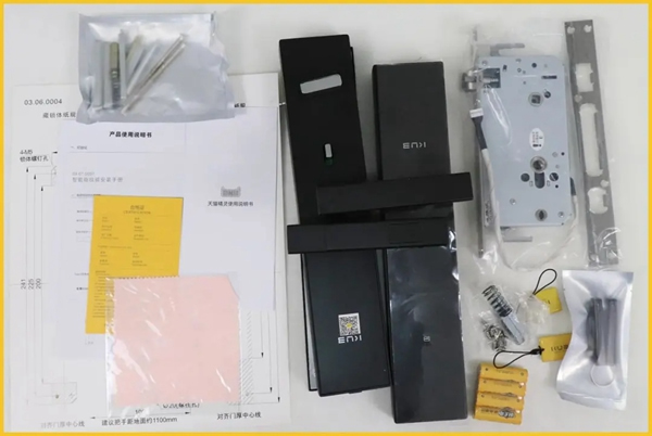 顏值超群，內在有料！行業權威媒體拆機測評KUB-KX9智能鎖!