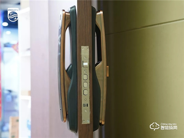 為什么說導向片對智能鎖的安裝很重要?關鍵在這! 為什么說導向片對智能鎖的安裝很重要?關鍵在這!