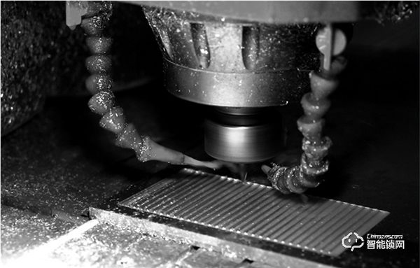 款式相似,何解有些門深受追捧,有些卻無人問津?亞太天能為你解釋! 款式相似,何解有些門深受追捧,有些卻無人問津?亞太天能為你解釋!