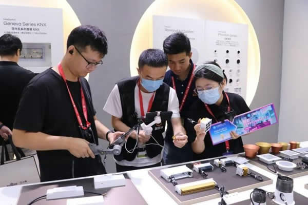 廣州建博會 |盈趣智能邀您共鑒不凡,以靠譜品質強勢出圈 廣州建博會 |盈趣智能邀您共鑒不凡,以靠譜品質強勢出圈