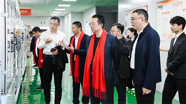 狄耐克攜手廈門聯通,打造5G智慧工廠,加快生產數字化升級 狄耐克攜手廈門聯通,打造5G智慧工廠,加快生產數字化升級