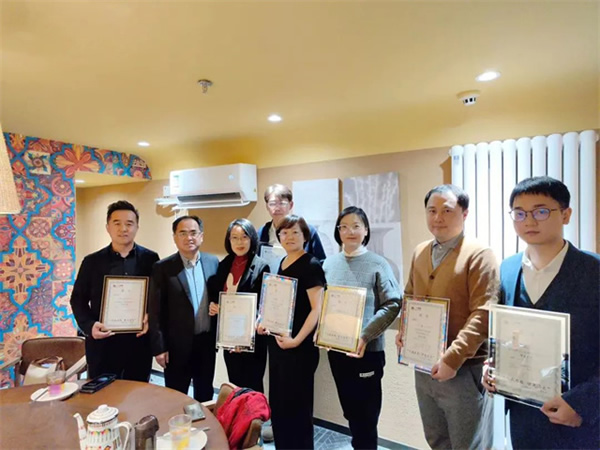 唐沐受聘成為中國政法大學實踐導師,影智成立聯(lián)合教育實踐基地! 唐沐受聘成為中國政法大學實踐導師,影智成立聯(lián)合教育實踐基地!