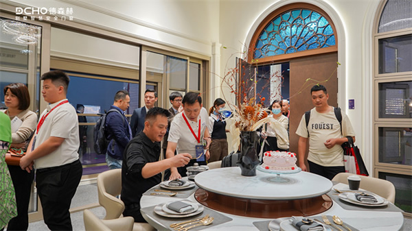 德森赫×高定展|重磅亮相,開啟藝術(shù)智能門窗新時代 德森赫×高定展|重磅亮相,開啟藝術(shù)智能門窗新時代