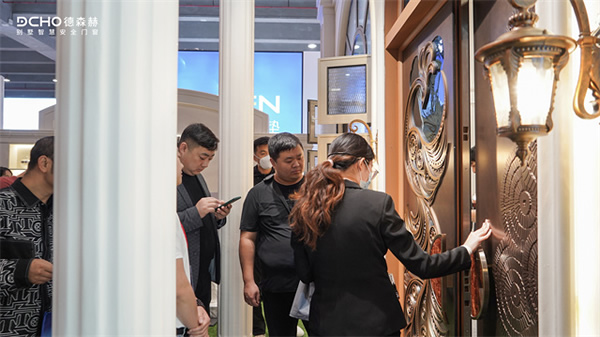 德森赫×高定展|重磅亮相,開啟藝術(shù)智能門窗新時代 德森赫×高定展|重磅亮相,開啟藝術(shù)智能門窗新時代