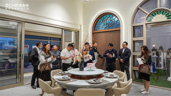 德森赫×高定展|重磅亮相,開啟藝術(shù)智能門窗新時代 德森赫×高定展|重磅亮相,開啟藝術(shù)智能門窗新時代