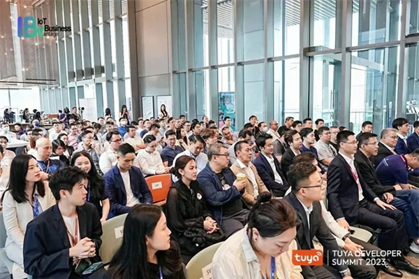 涂鴉持續(xù)拓展IoT互聯(lián)應用場景,TUYA開發(fā)者大會(新加坡)加速構建IoT生態(tài) 涂鴉持續(xù)拓展IoT互聯(lián)應用場景,TUYA開發(fā)者大會(新加坡)加速構建IoT生態(tài)