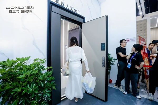 王力打造入戶門風(fēng)向標(biāo)驚艷全場，載譽收官！_8