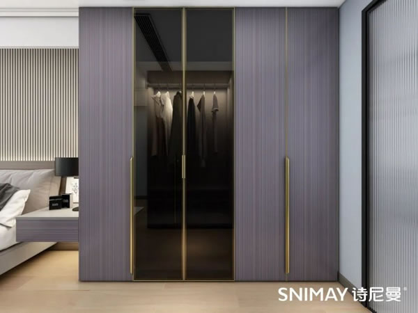 淺指智能鎖定制衣柜案例,輕奢玻璃配衣柜真的絕了_14